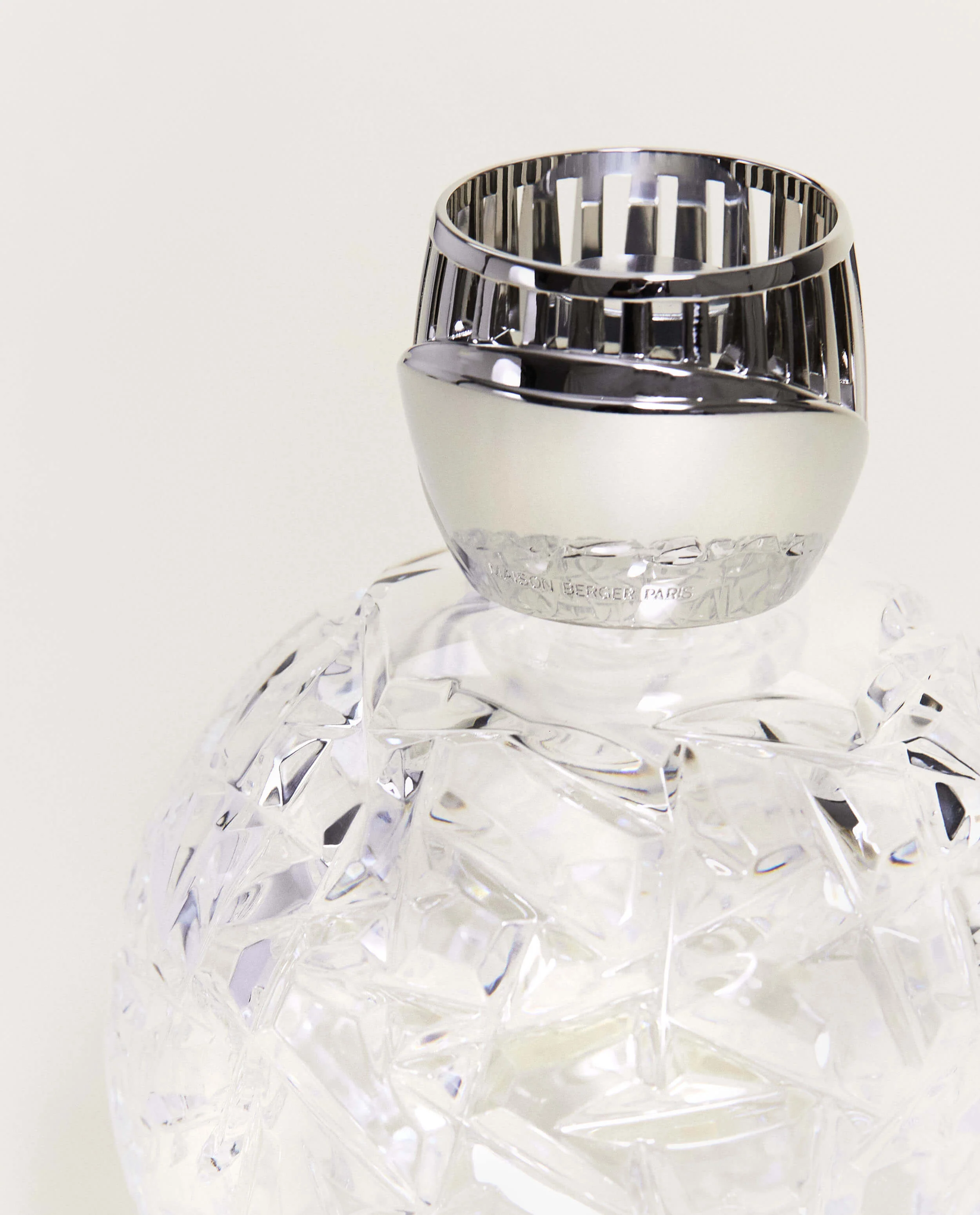 Art Edition Crystal Globe Lamp—Clear - Image 3