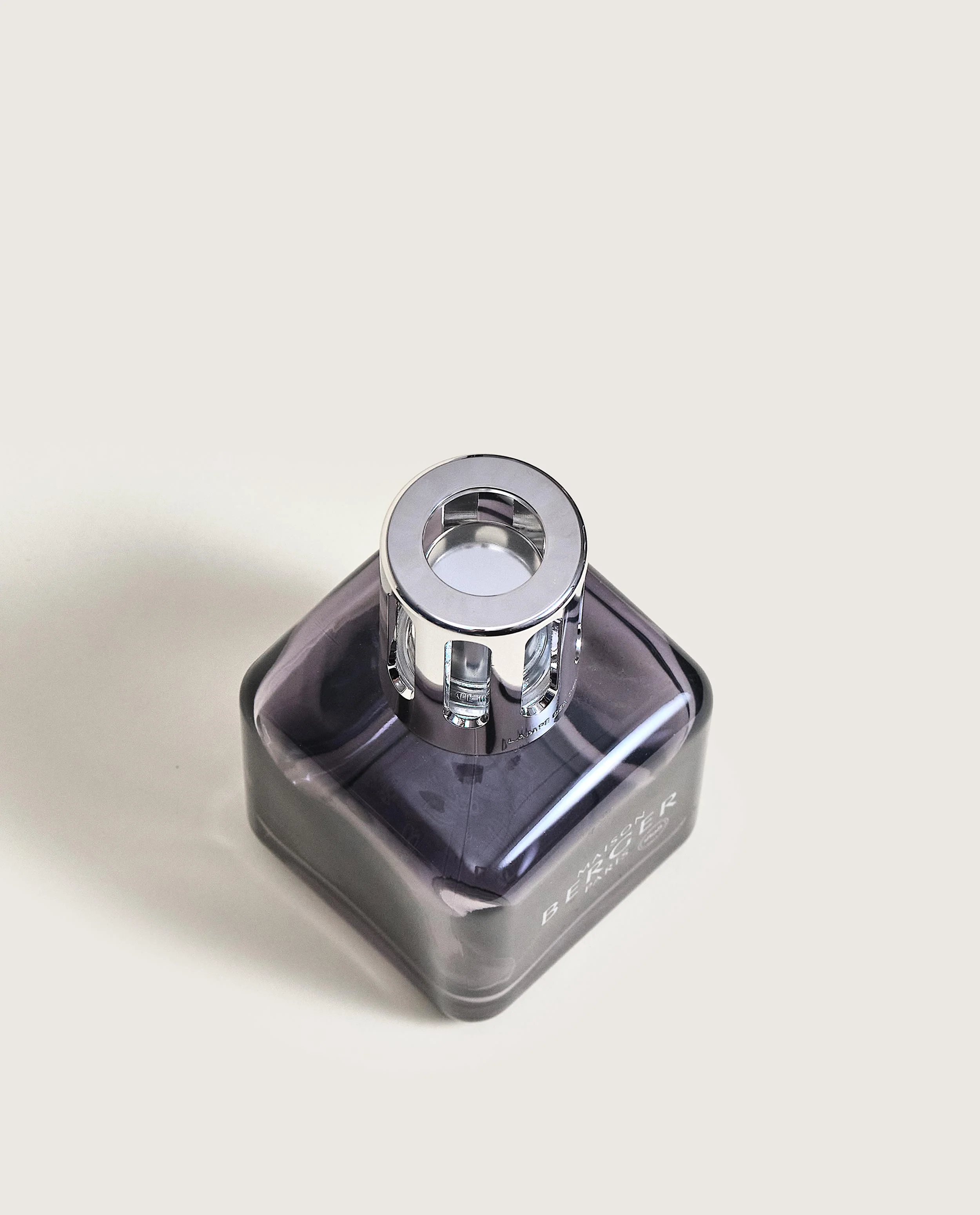 Glaçon Grey Lamp Gift Set with Pure White Tea - Image 4