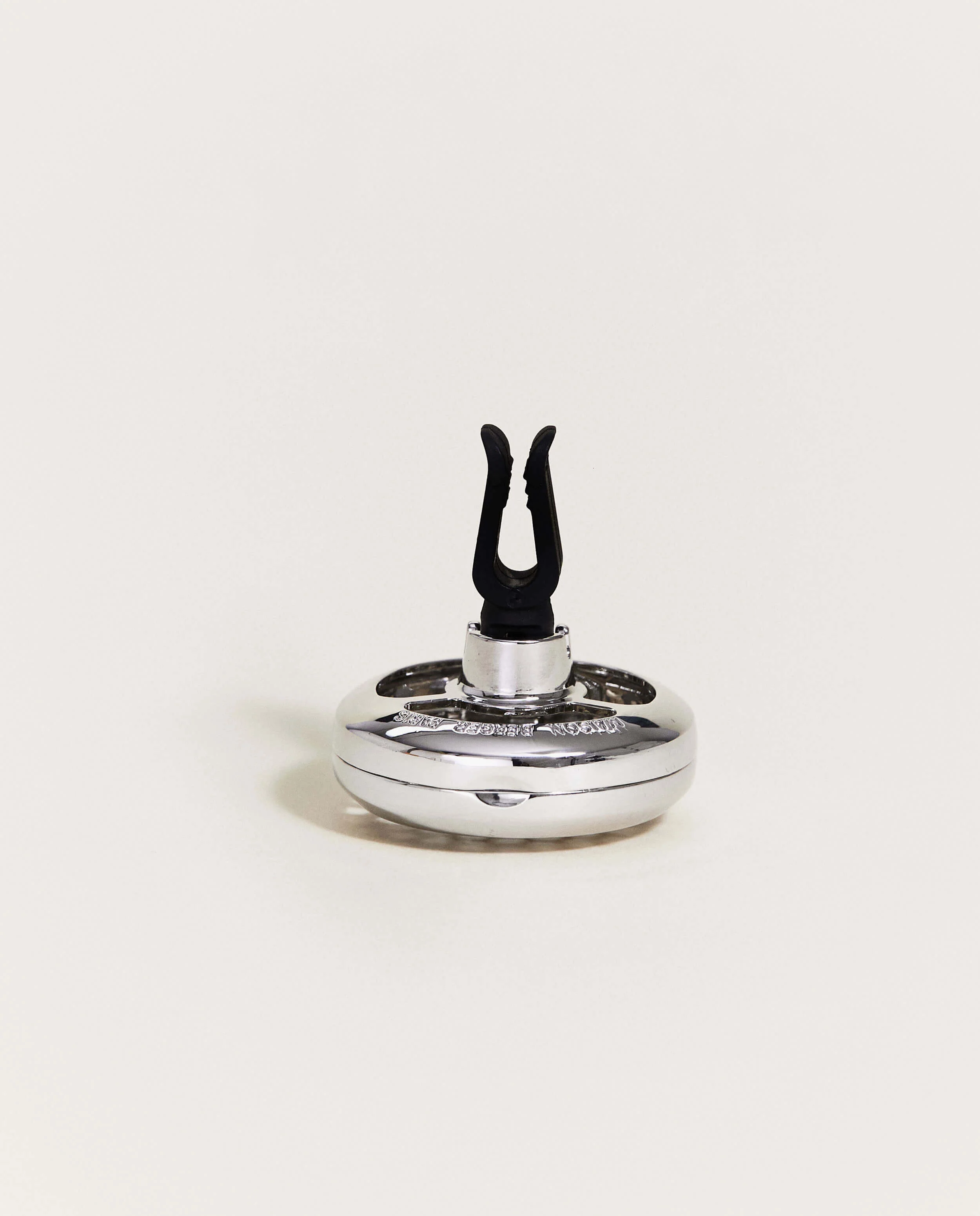 Honeycomb Car Diffuser Vent Clip—Chrome - Image 4