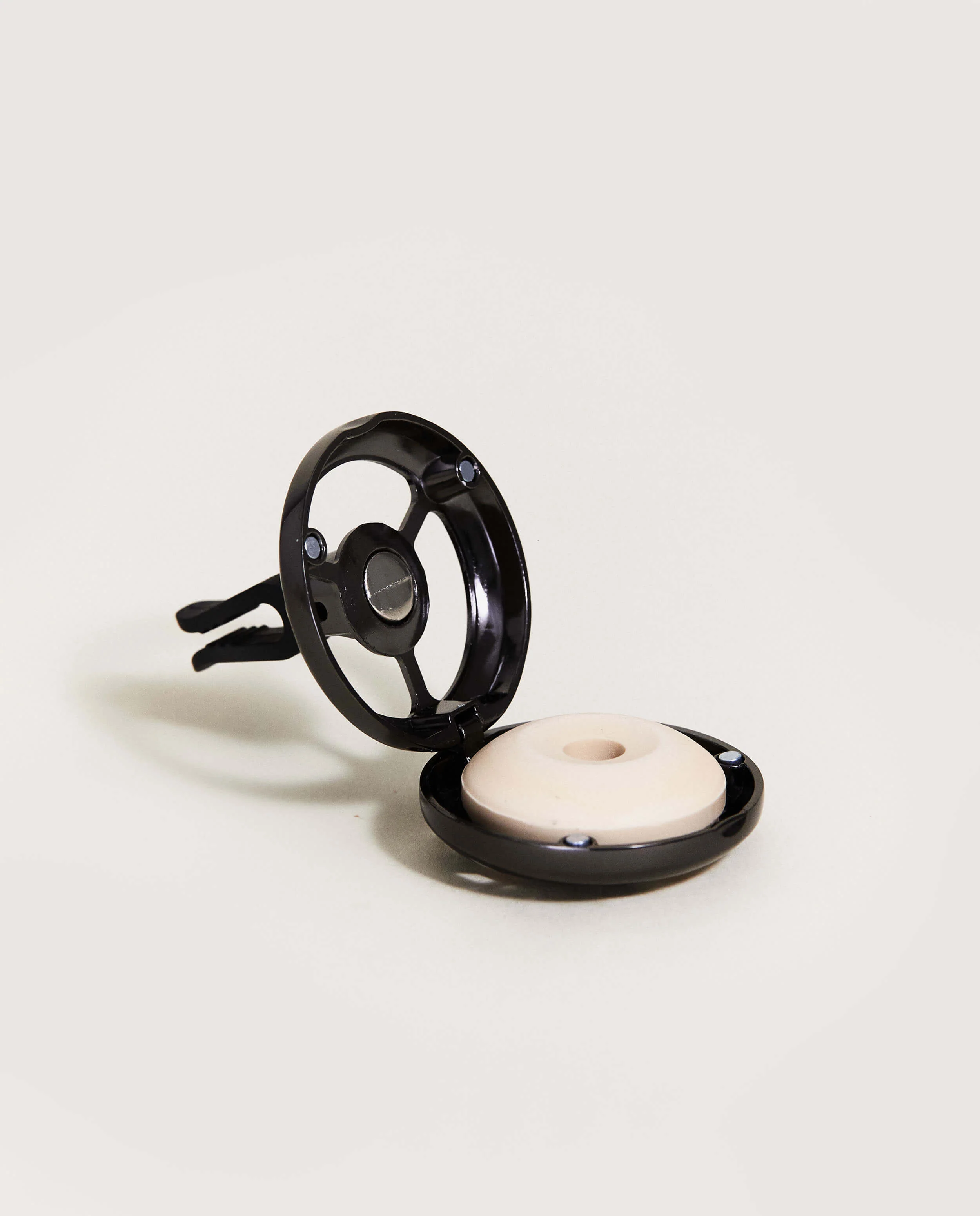 Lolita Lempicka Gun Metal Car Diffuser Kit - Image 3