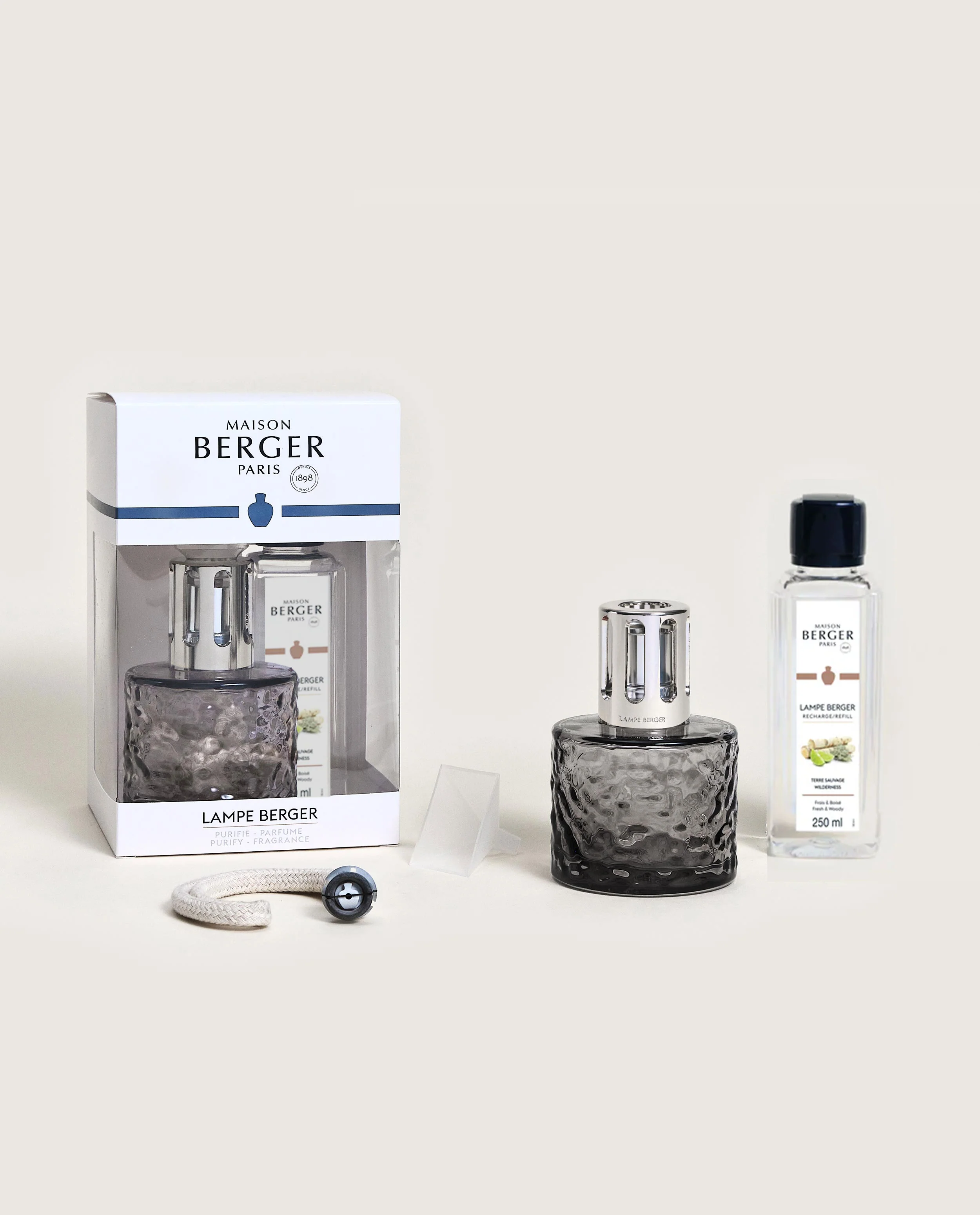 Mirage Black Fragrance Lamp Gift Set with Wilderness - Image 3