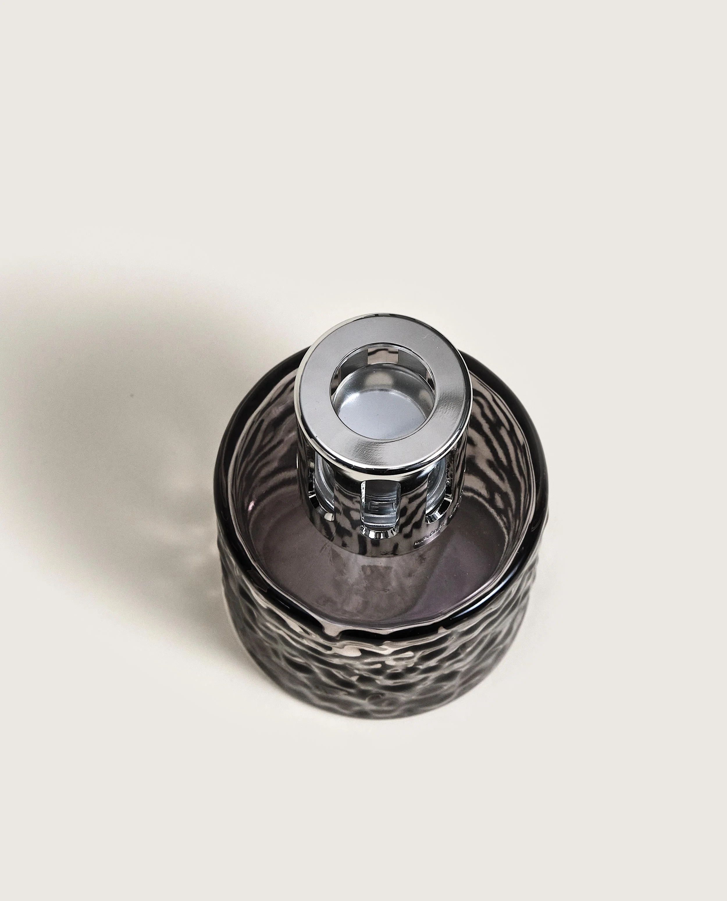 Mirage Black Fragrance Lamp Gift Set with Wilderness - Image 4
