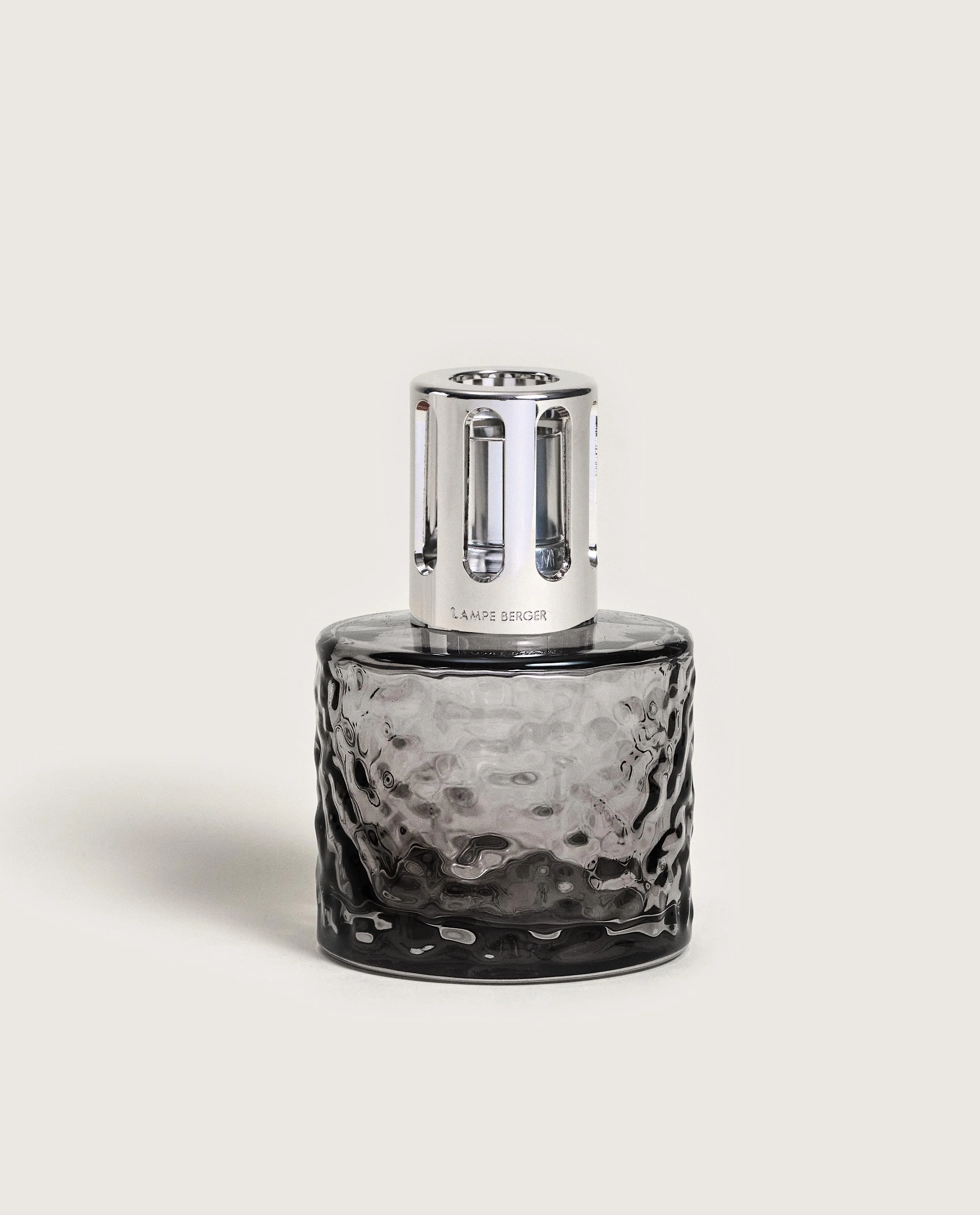 Mirage Black Fragrance Lamp Gift Set with Wilderness - Image 5