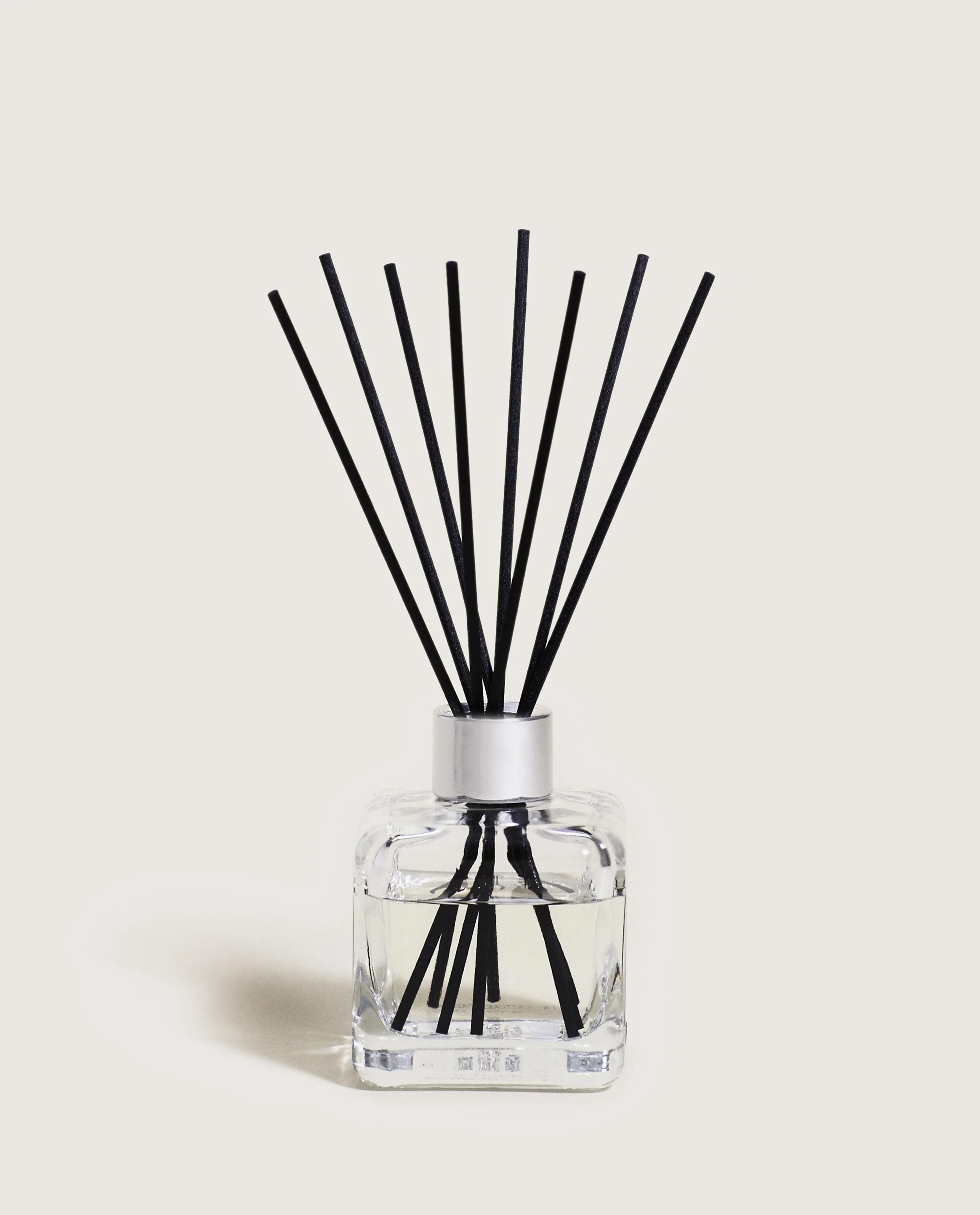Festive Fir Cube Reed Diffuser - Image 2