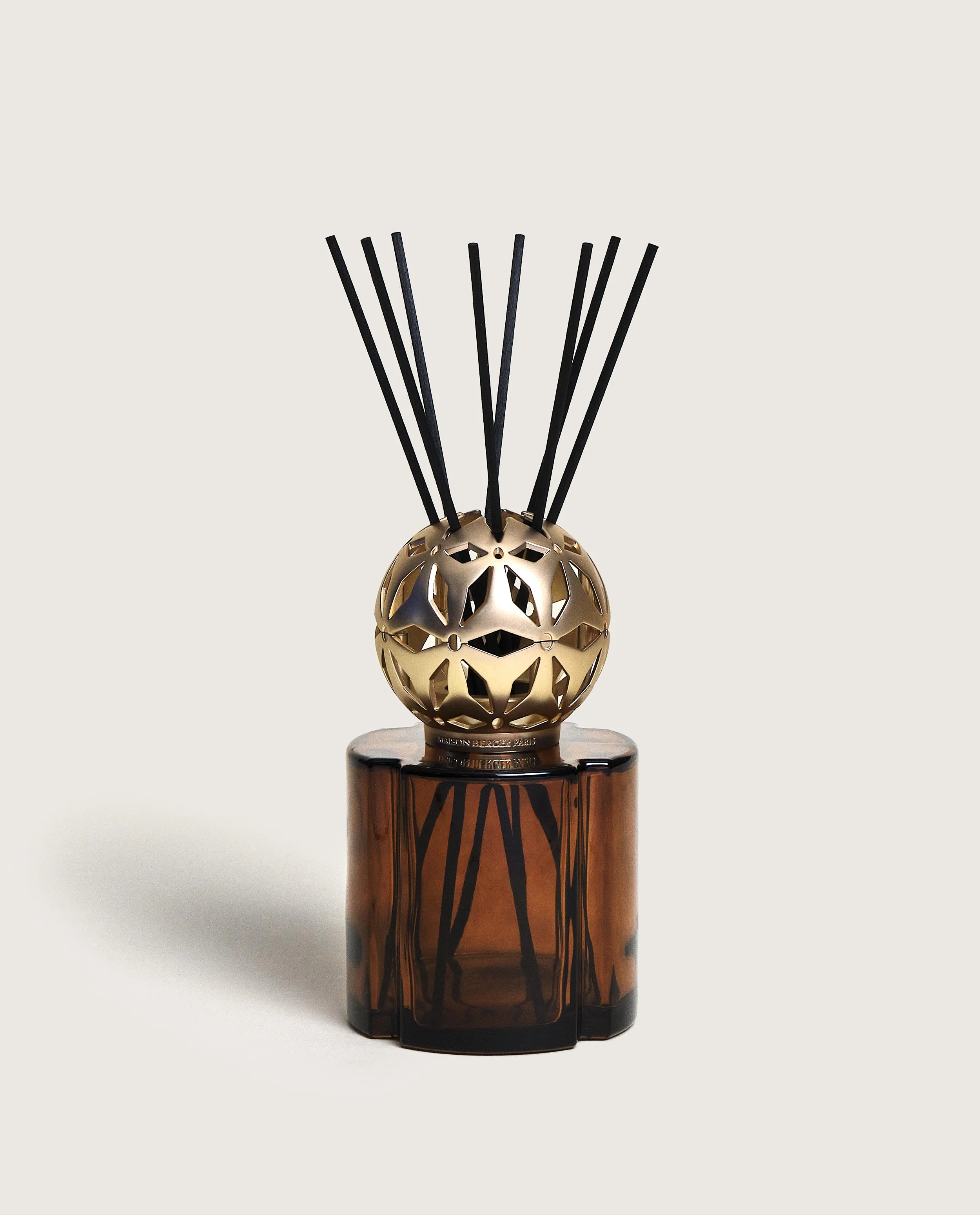 Pomelis Chocolate Reed Diffuser Gift Set with Vanilla Magnificence - Image 4