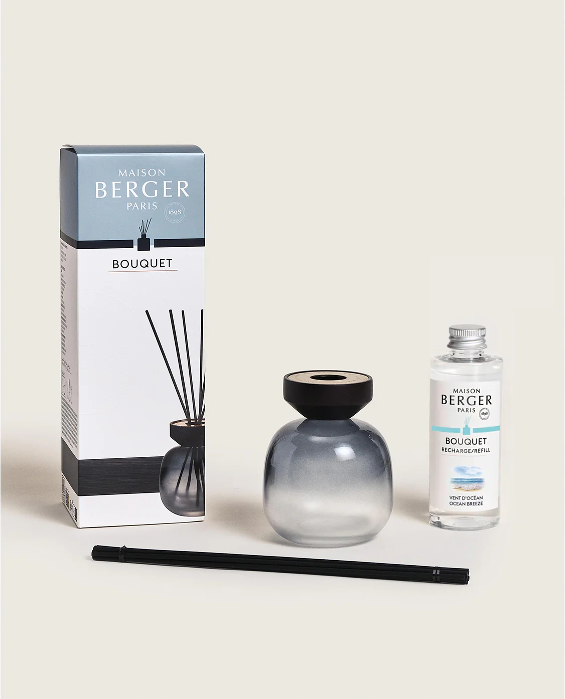 Wood Black/Frosted White Reed Diffuser with Ocean Breeze - Image 4
